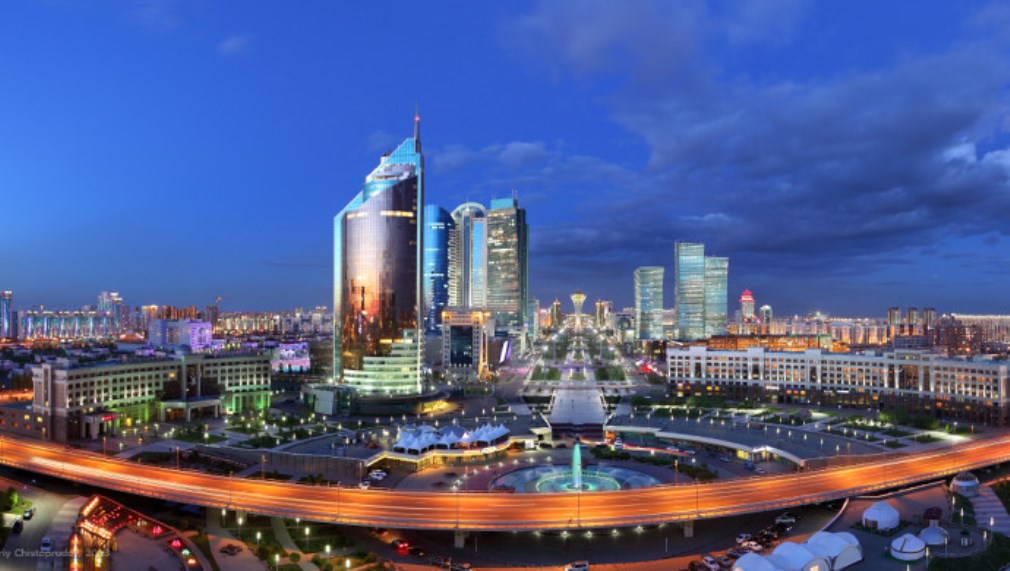 Evening Sightseeing Tour Astana